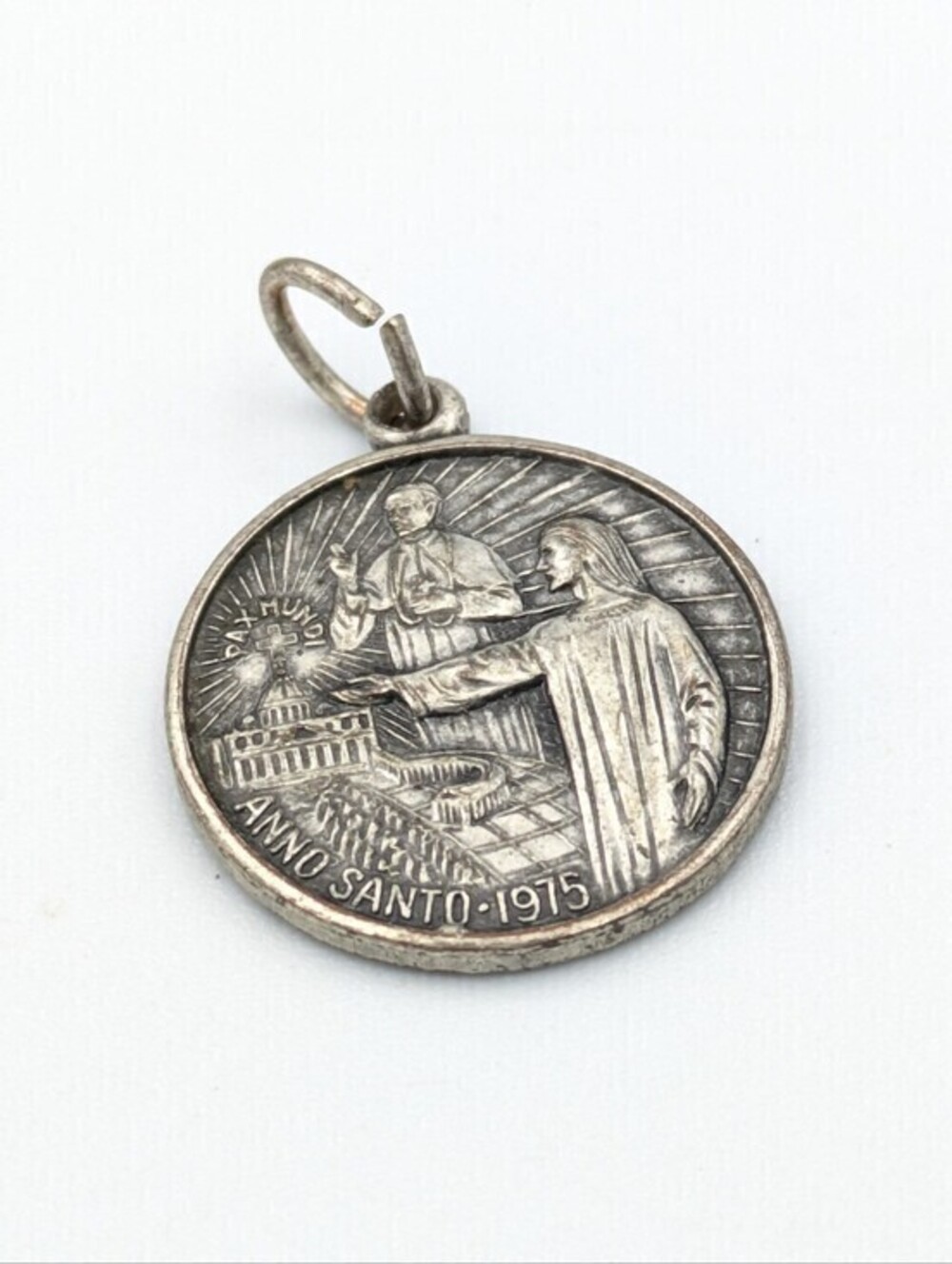 Vintage 1975 Anno Santo (Holy Year) religious pendant medal from Rome